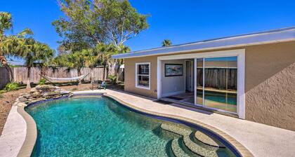Pet-friendly Merritt Island Home w/ Heated Pool