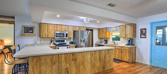 Lakefront Babson Park Escape: Pet Friendly!