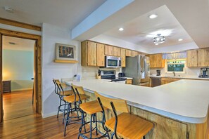 House (3 Bedrooms) | Interior - Lakefront Babson Park Escape: Pet Friendly! (Babson Park)