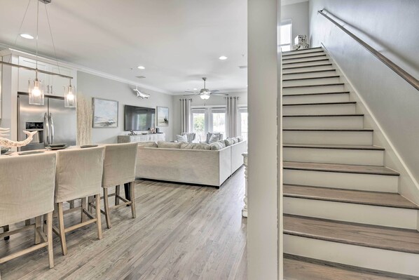 Interior - Miramar Beach Townhome w/ Balcony Near Ocean! (Miramar Beach)