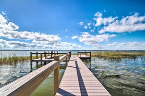 House (3 Bedrooms) | Interior - Waterfront Lake Dora Escape w/ Private Dock & Slip (Tavares)