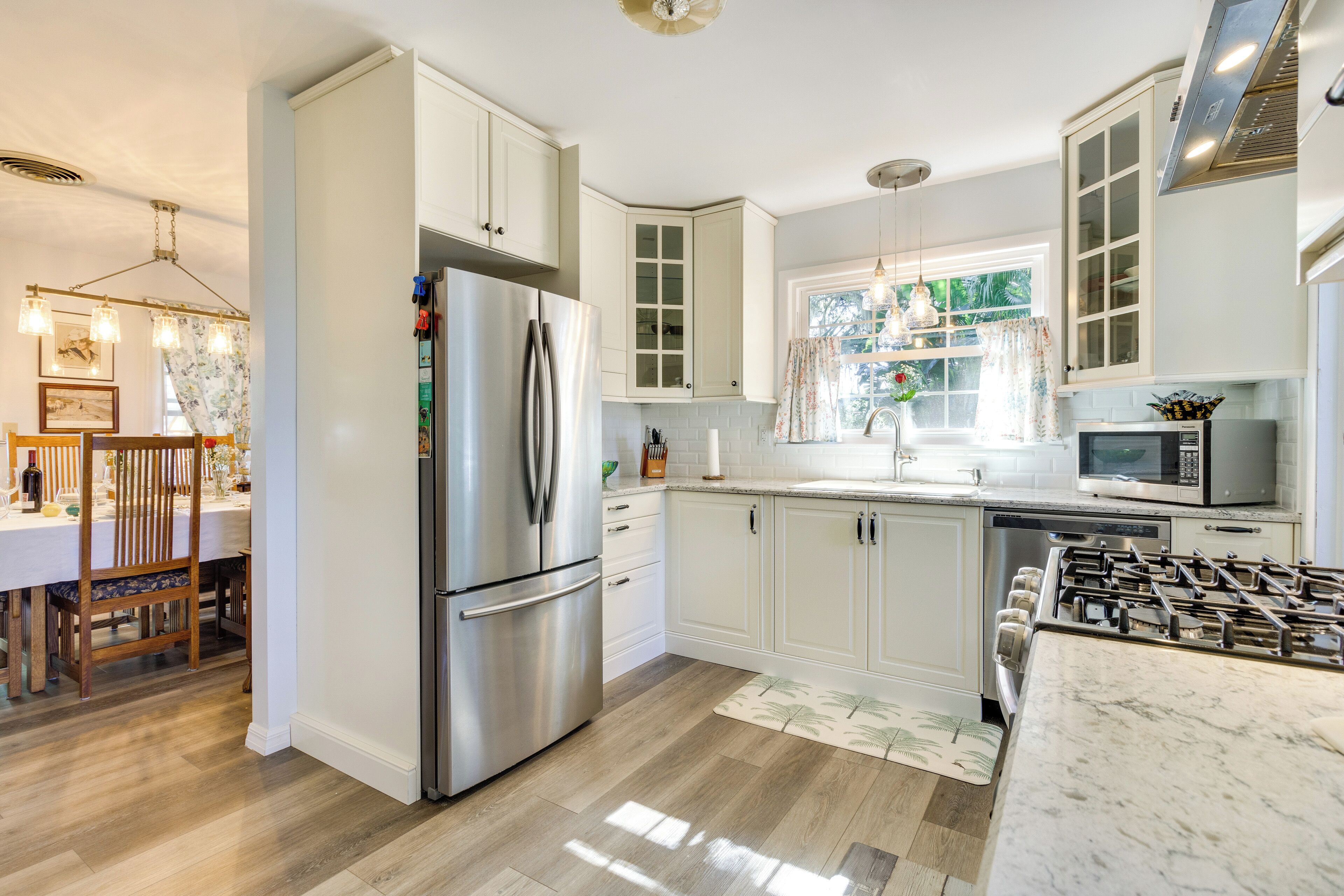 Mount Dora Vacation Rental: Steps to Lake Gertrude