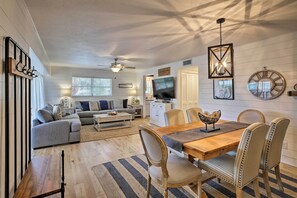 Apartment (2 Bedrooms) | Interior - Modern Fort Myers Beach Retreat w/ Pool Access! (Fort Myers Beach)