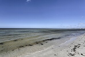 Apartment (2 Bedrooms) | Interior - Modern Fort Myers Beach Retreat w/ Pool Access! (Fort Myers Beach)