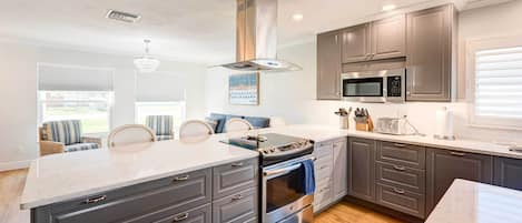 House (2 Bedrooms) | Interior