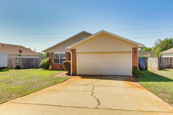 House (3 Bedrooms) | Interior - Navarre Vacation Rental Home ~ 4 Mi to Beach! (Navarre)