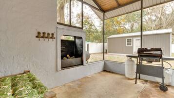 Apartment (0 Bedroom) | Interior