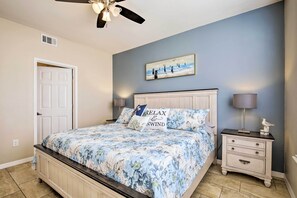 Apartment (1 Bedroom) | Interior - Modern Condo w/ Pool: 4 Mi to Clearwater Beach! (Clearwater)
