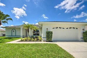 Interior - Lanai + Pool: Dog-friendly Home in Cape Coral! (Cape Coral)