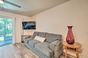 Apartment (2 Bedrooms) | Interior - Old Florida Setting w/ Kayaks & Fishing Poles (Inverness)