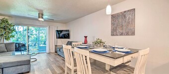 Old Florida Setting w/ Kayaks & Fishing Poles