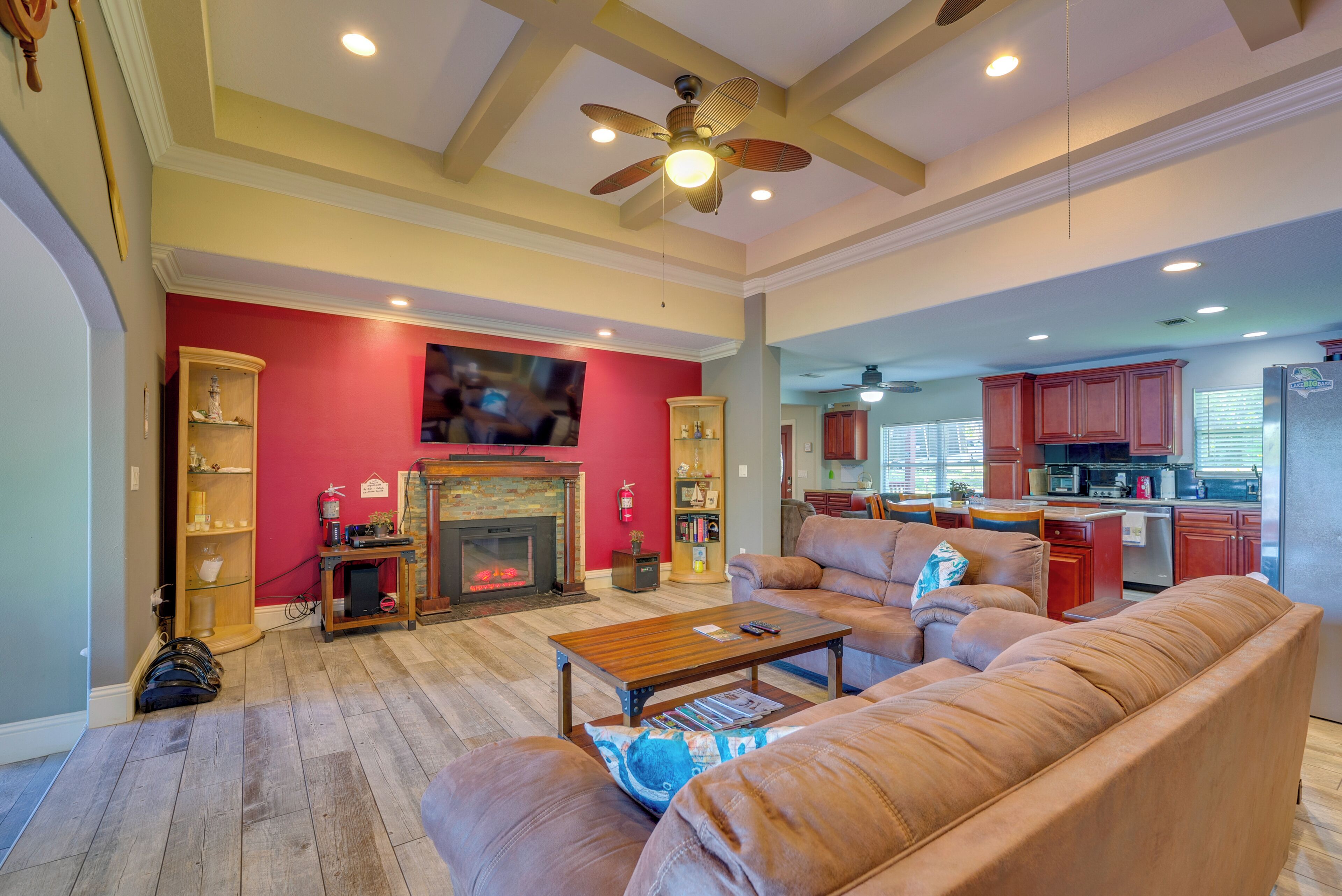 Ocklawaha House on Lake Fay W/pool Table & Hot Tub