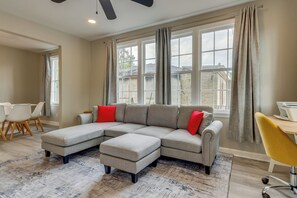 House (3 Bedrooms) | Interior