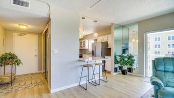 Apartment (1 Bedroom) | Interior