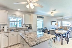 Nhà (3 Bedrooms) | Nội thất