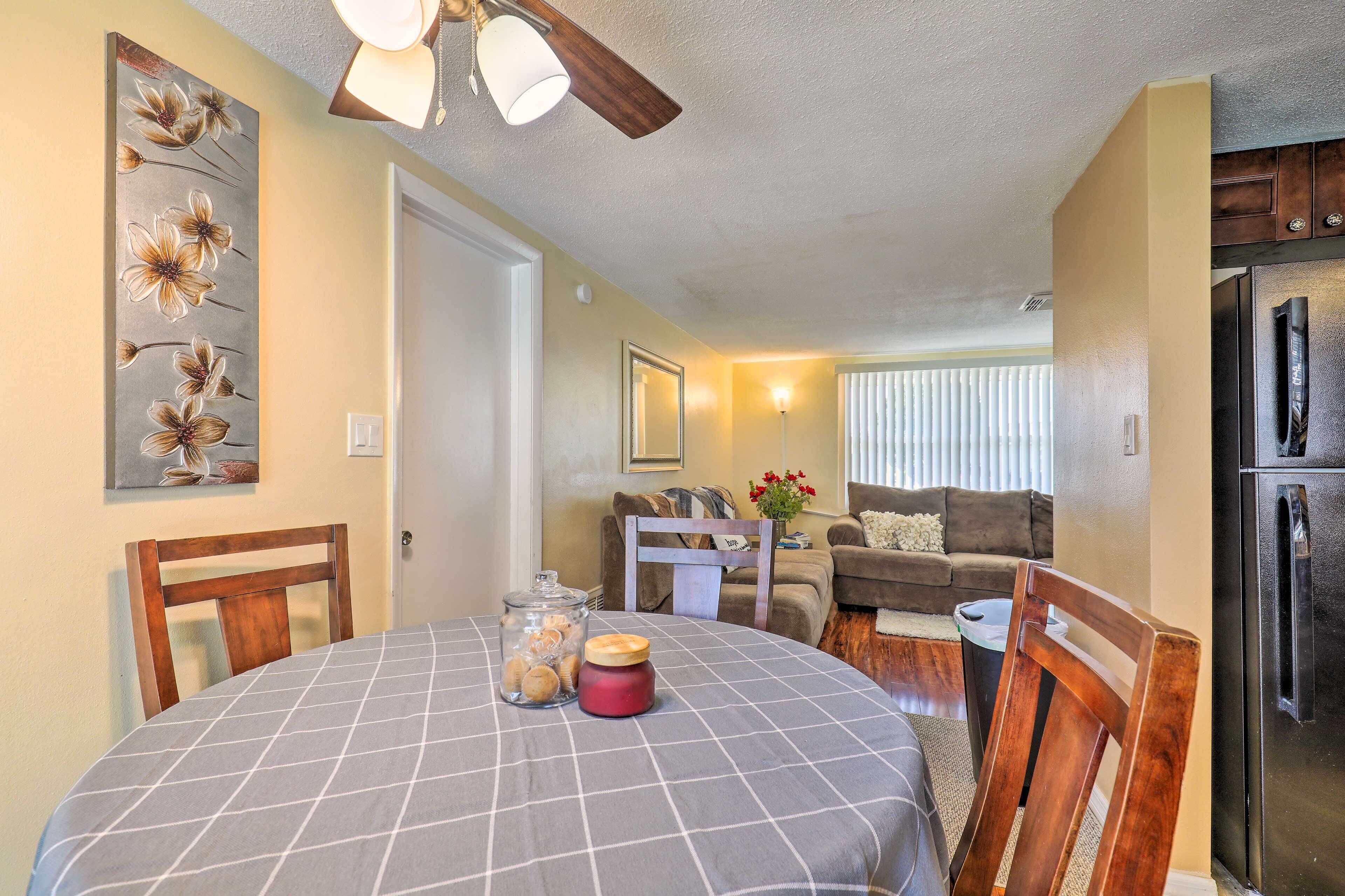 House (2 Bedrooms) | Interior