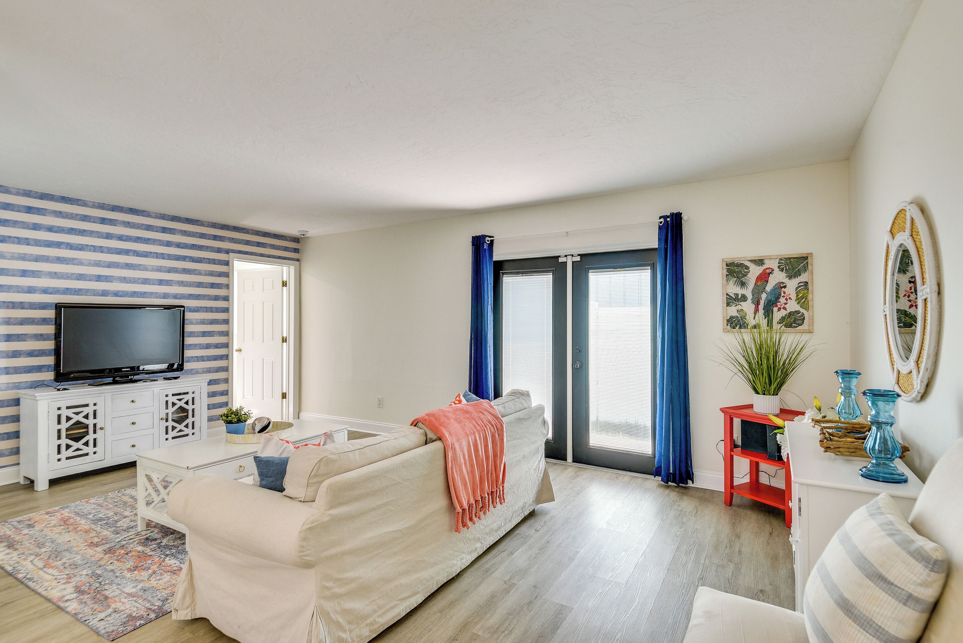 Apartment (3 Bedrooms) | Front of property