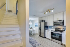 Apartment (3 Bedrooms) | Interior - New Smyrna Beach Vacation Rental < 1/2 Mi to Beach (New Smyrna Beach)