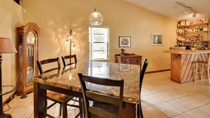 Rumah (2 Bedrooms) | Interior
