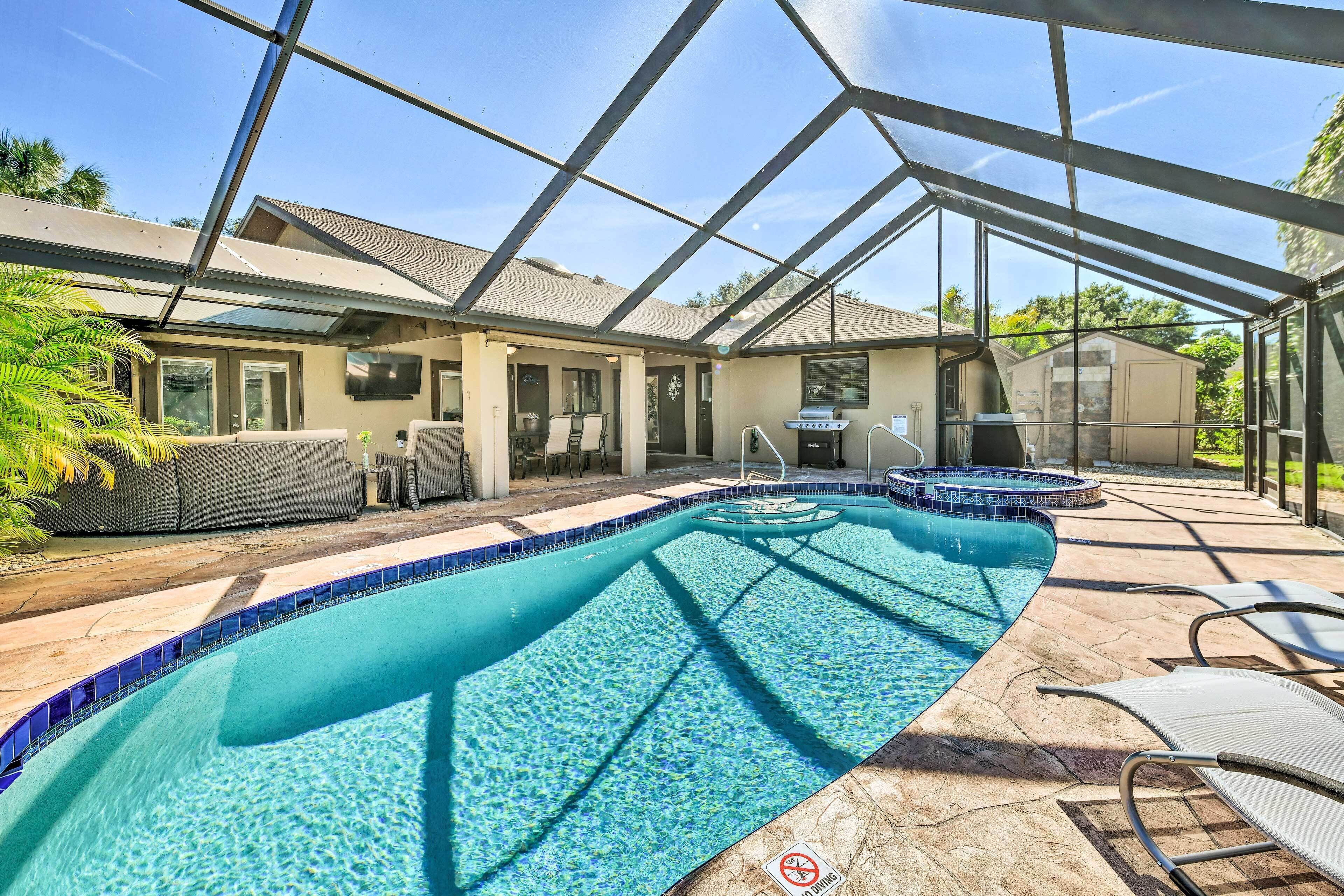 Port Charlotte Retreat w/ Heated Pool & Spa!