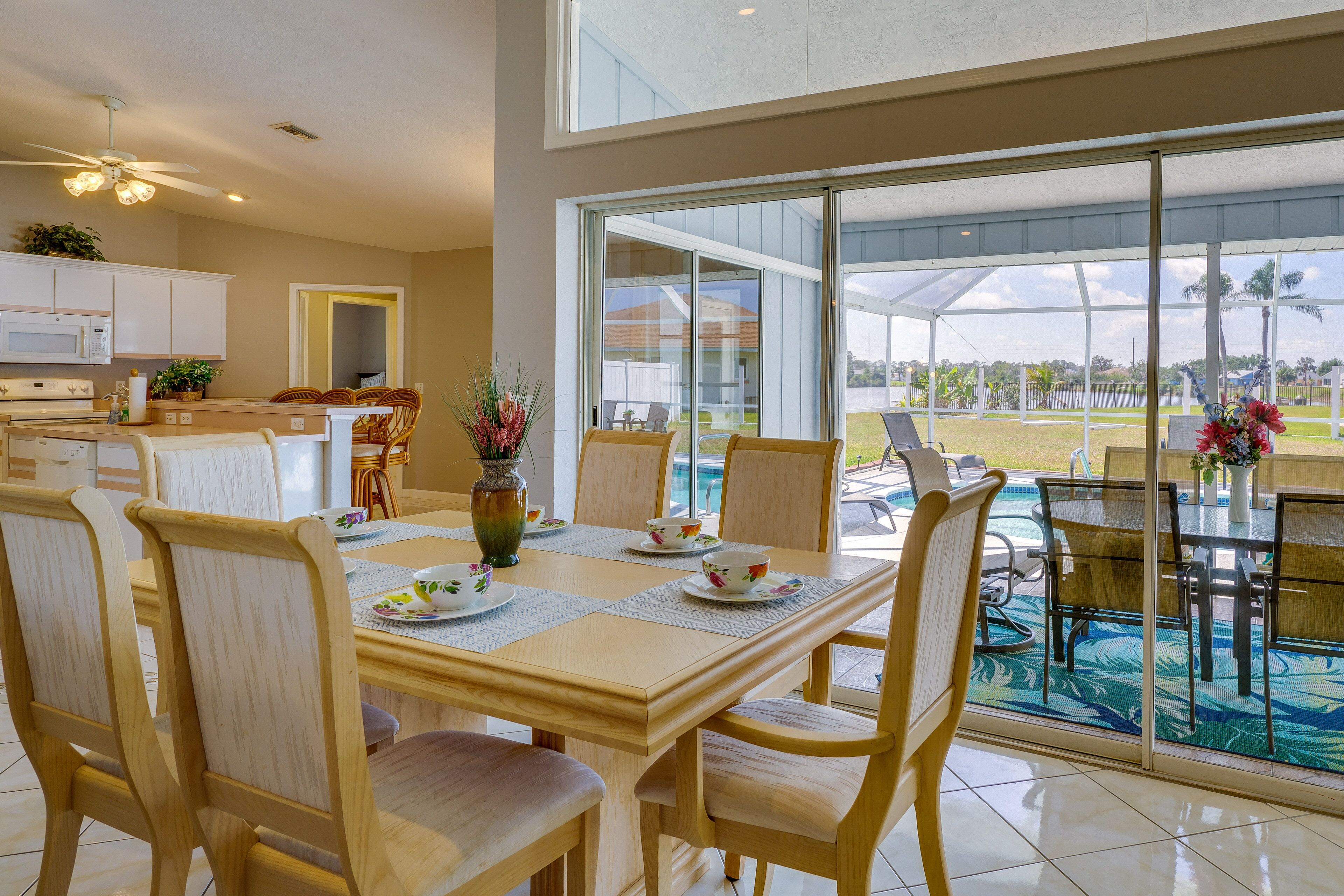 Port Charlotte Home w/ Pool - 8 Mi to Beaches!