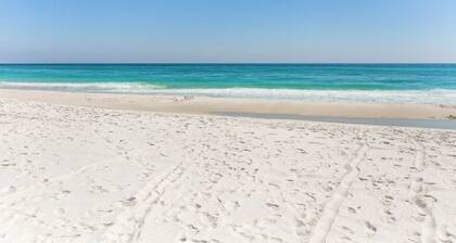 Pensacola Beach Vacation Rental w/ Private Balcony