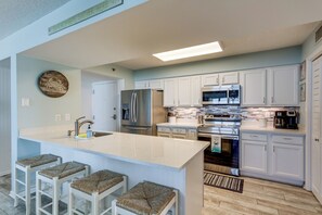 Apartment (2 Bedrooms) | Interior - Pensacola Beach Vacation Rental w/ Private Balcony (Pensacola Beach)