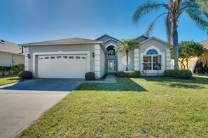 House (4 Bedrooms) | Interior - Lake-view Escape w/ Lanai in Kissimmee! (Kissimmee)