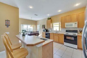 House (4 Bedrooms) | Interior - Lake-view Escape w/ Lanai in Kissimmee! (Kissimmee)