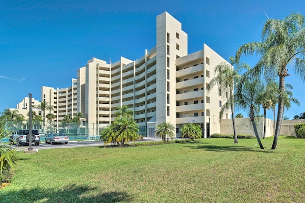 Apartment (2 Bedrooms) | Interior - Relaxing Hudson Condo Steps From the Pool! (Hudson)