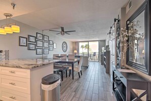 Apartment (2 Bedrooms) | Interior - Relaxing Hudson Condo Steps From the Pool! (Hudson)