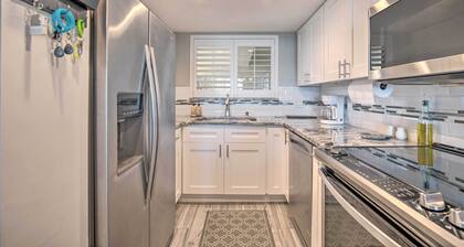 Relaxing Hudson Condo Steps From the Pool!