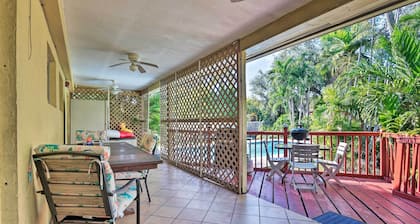Quaint Central Miami Bungalow: 10 Mi to Mid-beach!