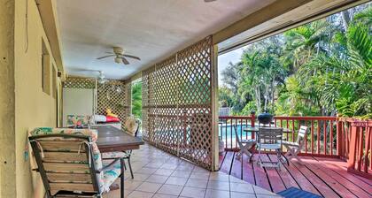 Quaint Central Miami Bungalow: 10 Mi to Mid-beach!