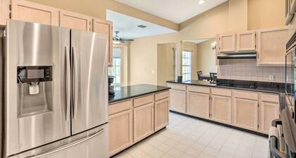 Pet-friendly Port St Lucie Home - 7 Mi to Beaches!