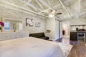 House (3 Bedrooms) | Interior - Secluded 2-home Getaway on < 13 Forest Acres! (Crestview)