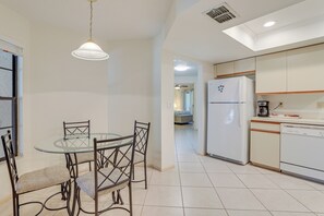 Villa (2 Bedrooms) | Interior