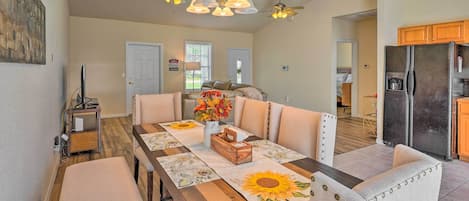 House (3 Bedrooms) | Interior