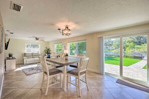Interior - Riverfront Home w/ Putting Green & Boat Dock! (New Port Richey)