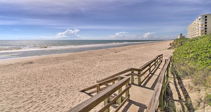 Quiet Satellite Beach Home w/ Lanai, Walk to Beach