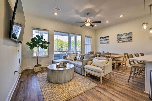 Apartment (3 Bedrooms) | Front of property