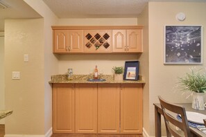 Interior - Sarasota Escape ~ 4 Mi to Siesta Key Beach! (Sarasota)