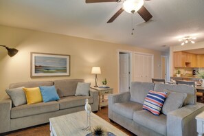 Apartment (3 Bedrooms) | Interior - Sarasota Escape ~ 4 Mi to Siesta Key Beach! (Sarasota)