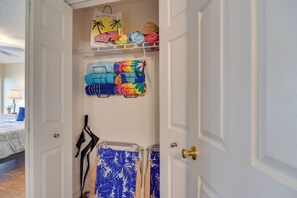 Interior - Sarasota Escape ~ 4 Mi to Siesta Key Beach! (Sarasota)