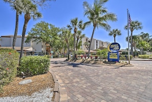 Apartment (2 Bedrooms) | Interior - Siesta Key Condo: Resort Amenities, Walk to Beach! (Siesta Key)