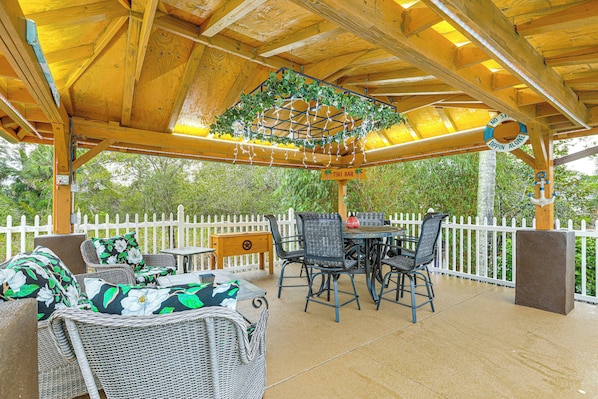 Ferienhaus (4 Bedrooms) | Speisen im Freien