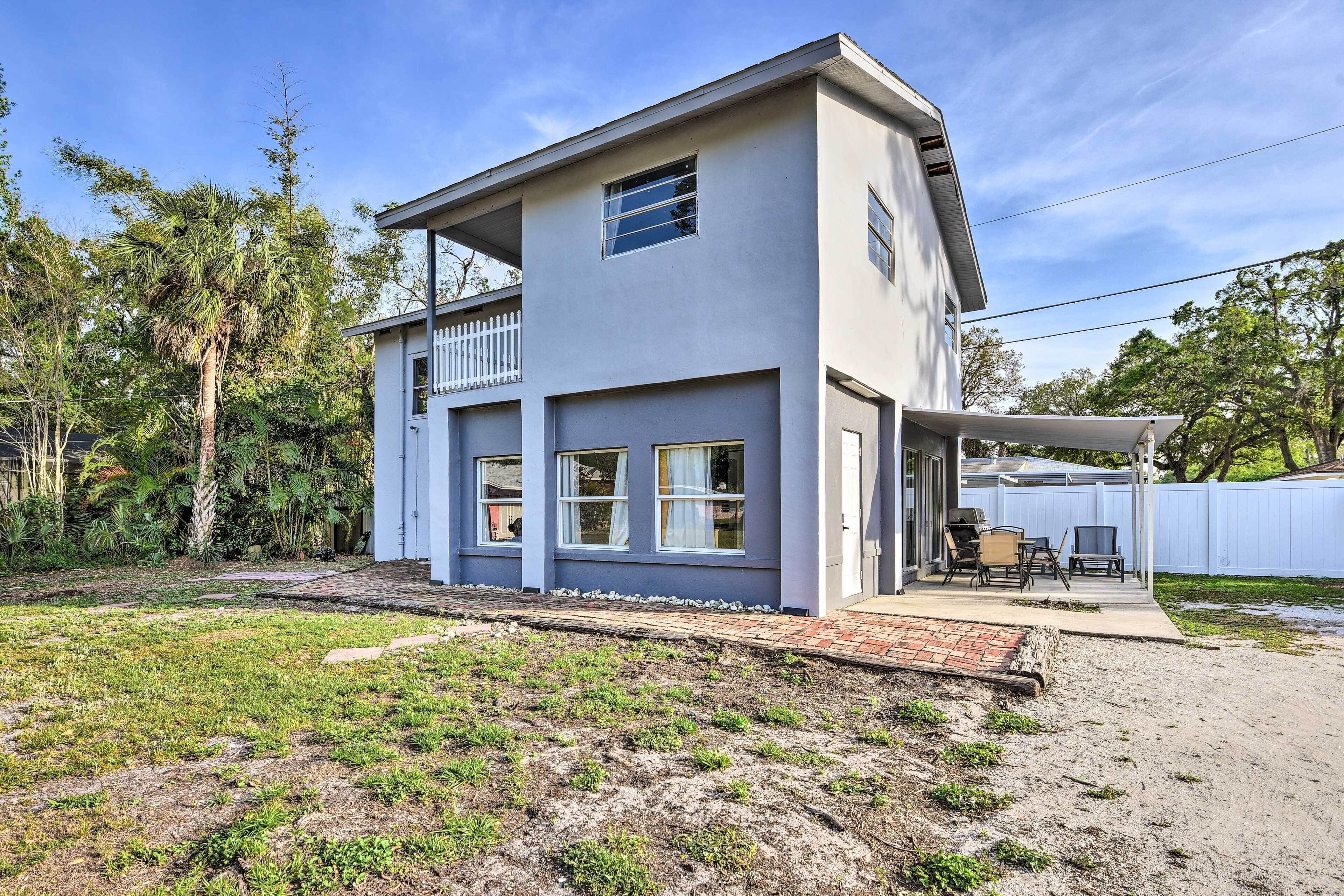 House (4 Bedrooms) | Front of property