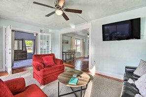 House (4 Bedrooms) | Interior - Centrally Located Home - 7 Miles to Siesta Key! (Sarasota)
