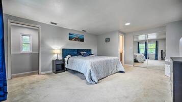 House (5 Bedrooms) | 5 bedrooms, iron/ironing board, bed sheets