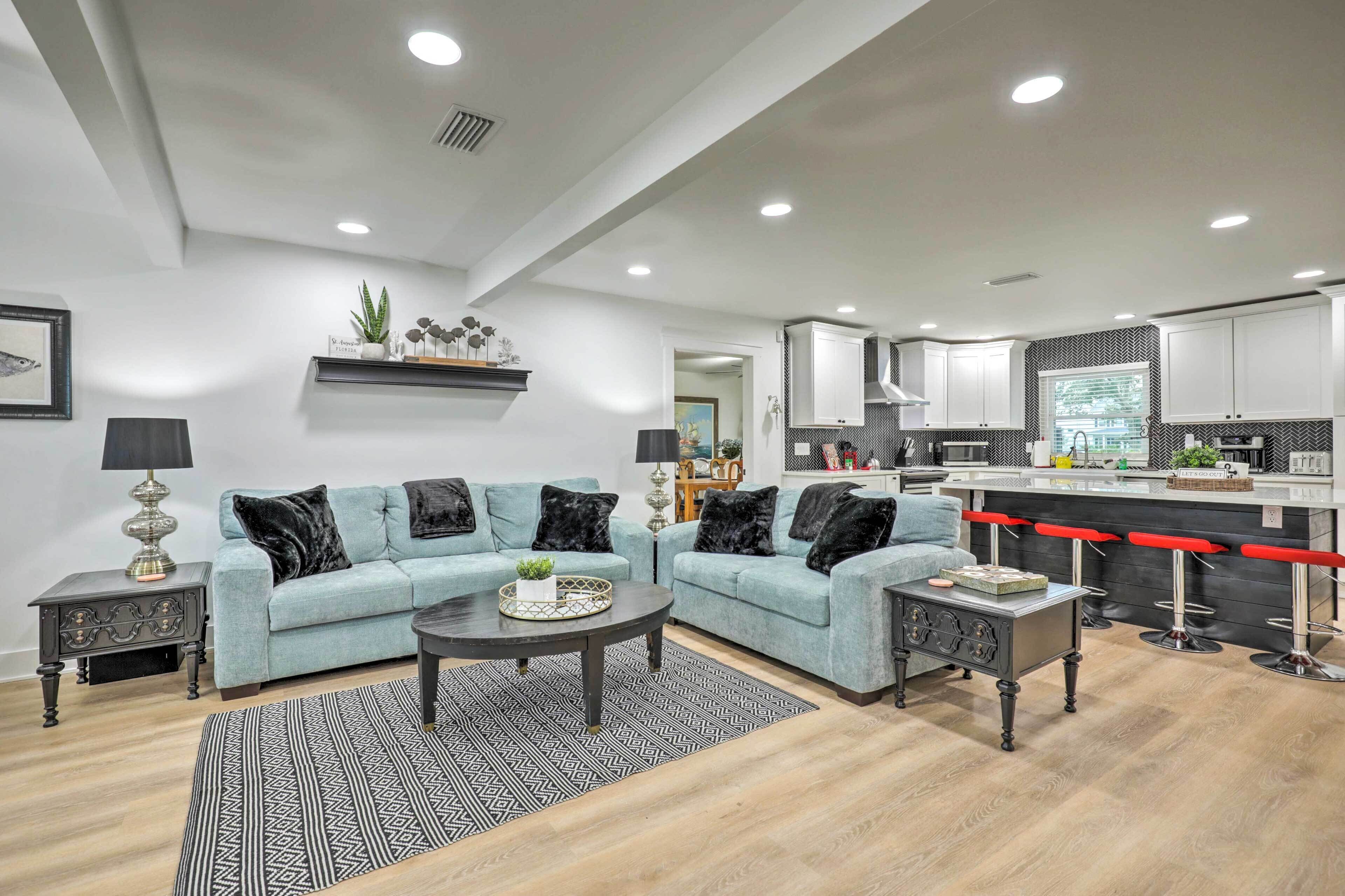 St Augustine Home < 1 Mi to Historic District